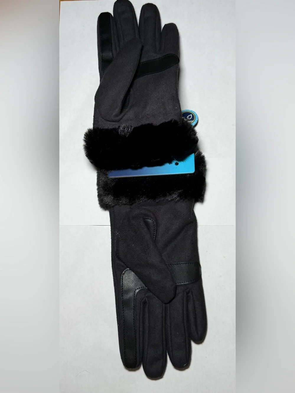Isotoner Black Women's Gloves